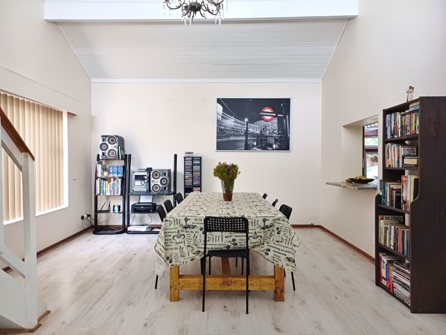 4 Bedroom Property for Sale in Reebok Western Cape